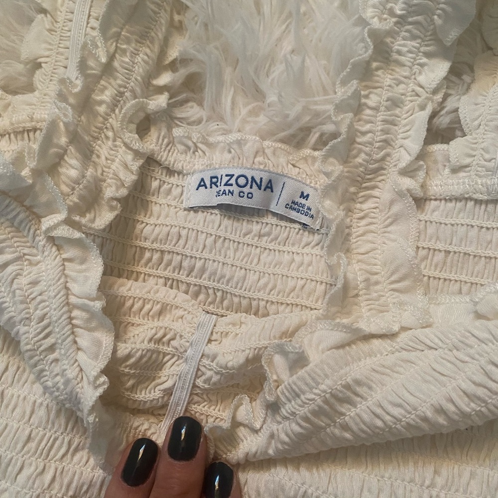Cream Ruffled Crop Top - Picture 2 of 3